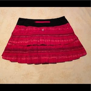 Lululemon red Pace setter skirt- sz 4